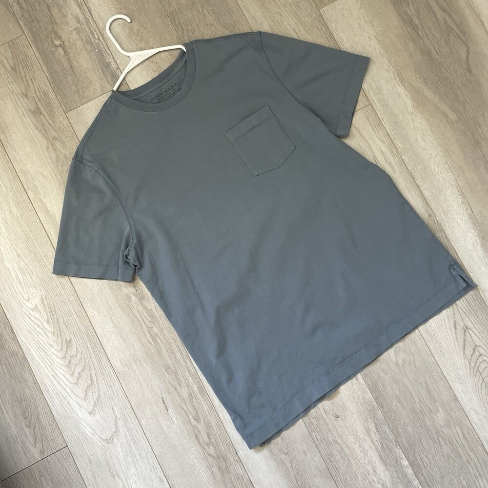 Banana Republic Tshirt supima cotton crew pocket mens Blue large casual natural